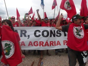 Mobilisation des Sans Terre devant le Palais présidentiel, Brasilia, 12 février 2014